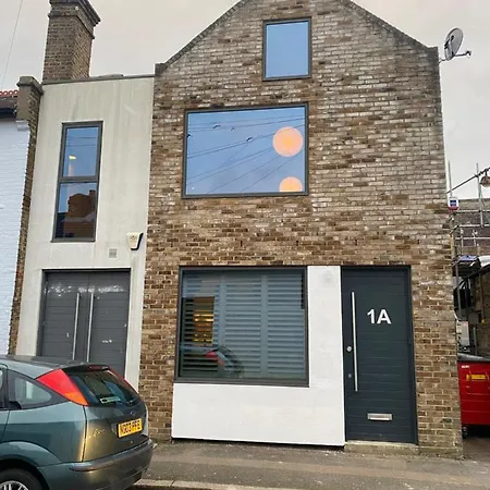 May Road, Stylish Townhouse Twickenham Exterior photo