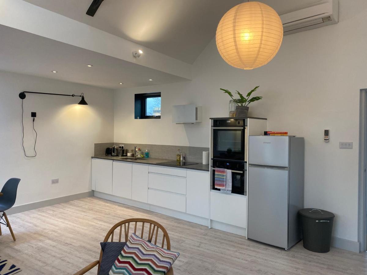 Road, Stylish Townhouse Holiday home Twickenham